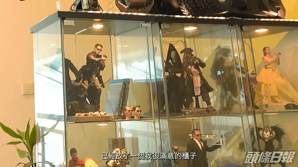 有很多《蝙蝠俠》。